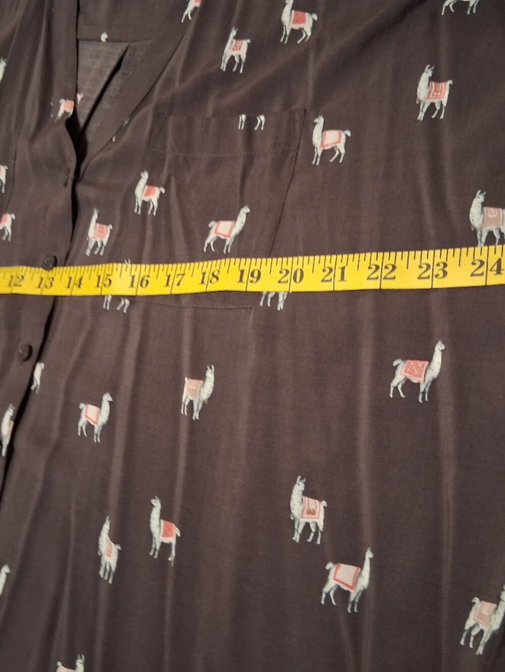 Women's Torrid Grey Llama-Printed Blouse Size 14-16 - Picture 3 of 3